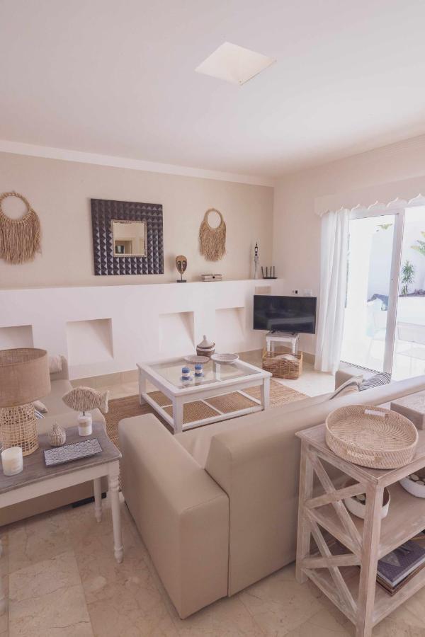 Villa Tiguaro Piscina Climat Jacuzzy Ac Villa 9 12 コラレホ エクステリア 写真